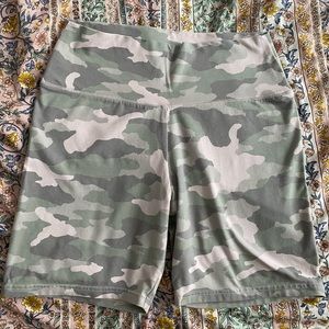 Aerie Chill Camo Bike Short